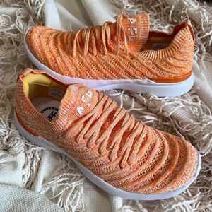 APL Techloom Wave Orange Sneaker US 6.5 NEW